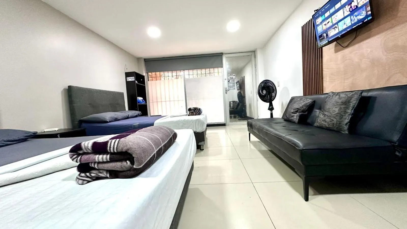 Apto Moderno en Laureles Medellín 0*,