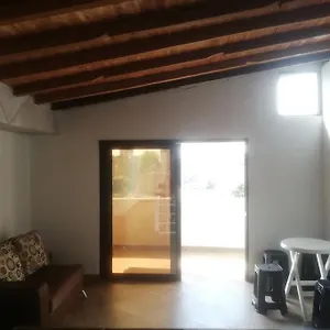  Apartamento Casa Con Parking, Cerca Al Metro Y Mercados, 5 Piso Solo Escaleras
