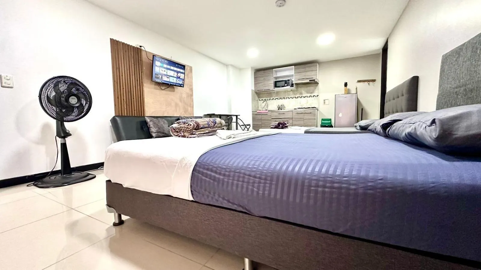 Apto Moderno En Laureles Medellín