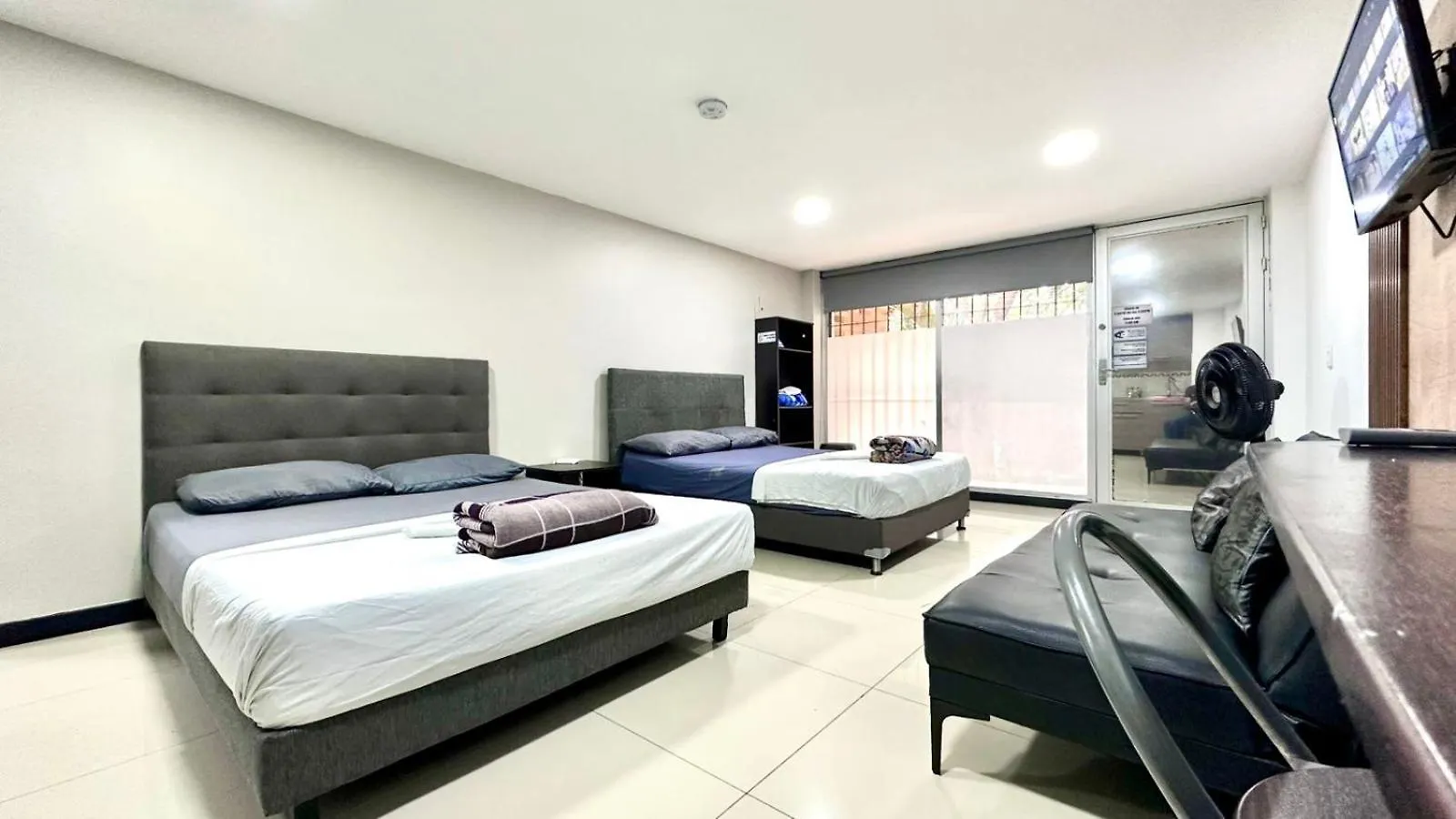 Apto Moderno En Laureles Medellín Apartmán